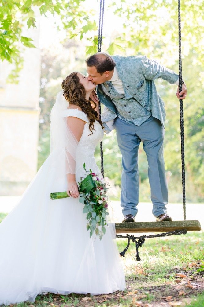 Hochzeitsfotografie: Paar an Schaukel – Photography Ruel, Ebreichsdorf